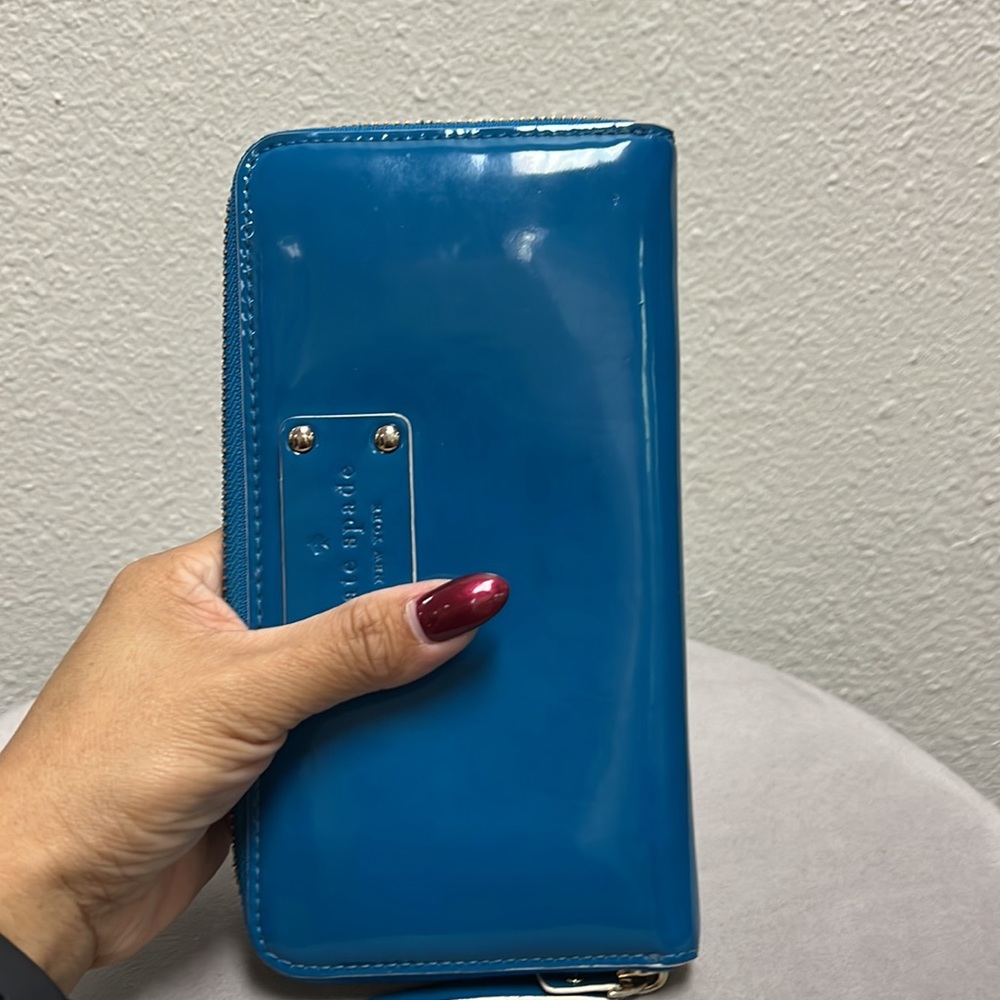 Kate Spade Blue Wallet - Picture 4 of 14